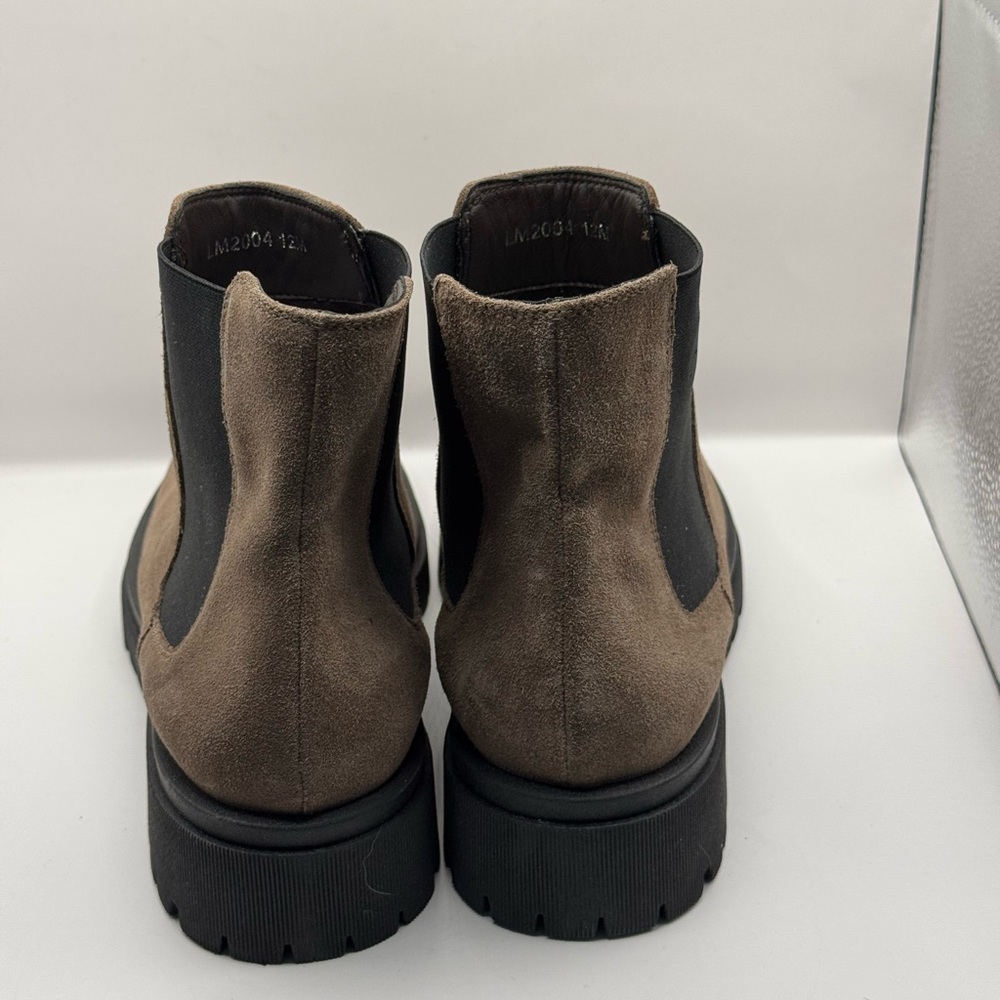 NWOT Aquatalia Olessa Suede Chelsea Ankle Boots Brown Suede Size 10.5 - Picture 5 of 8